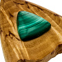 Кулон-оберег из карельской березы с малахитом, фотография 2. Интернет-магазин ЛАВКА ПОДАРКОВ