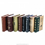 Коллекция из 25 миниатюрных книг в деревянном шкафчике, фотография 4. Интернет-магазин ЛАВКА ПОДАРКОВ