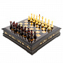 Шахматы из мореного дуба с инкрустацией и фигурами из янтаря 45,5х45,5 см, фотография 7. Интернет-магазин ЛАВКА ПОДАРКОВ