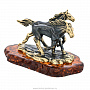 Статуэтка с янтарем "Степные лошади", фотография 2. Интернет-магазин ЛАВКА ПОДАРКОВ