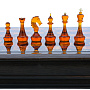 Шахматы из мореного дуба с янтарными фигурами 44х44 см, фотография 3. Интернет-магазин ЛАВКА ПОДАРКОВ