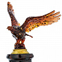 Скульптура из янтаря "Орел", фотография 5. Интернет-магазин ЛАВКА ПОДАРКОВ