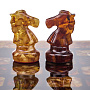 Шахматы с инкрустацией и фигурами из янтаря 30х30 см, фотография 4. Интернет-магазин ЛАВКА ПОДАРКОВ