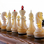 Шахматы с инкрустацией и фигурами из янтаря 45х45 см, фотография 5. Интернет-магазин ЛАВКА ПОДАРКОВ