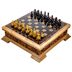 Шахматный ларец с инкрустацией и фигурами из янтаря 47х47 см