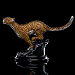 Скульптура со стразами "Пантера"