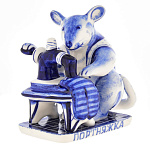 0060847   Гжель Скульптура "Крыса-швея-мотористка"  Авт. Черновы Л.и В.