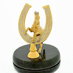 0017204 Златоуст ПОДКОВА (КОНЬ) на подставке Нефрит, камни РAZ-6663