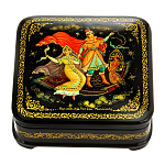 0065229/9*9см  Лаковая миниатюра Палех ШКАТУЛКА "Ковер-самолет" Романова